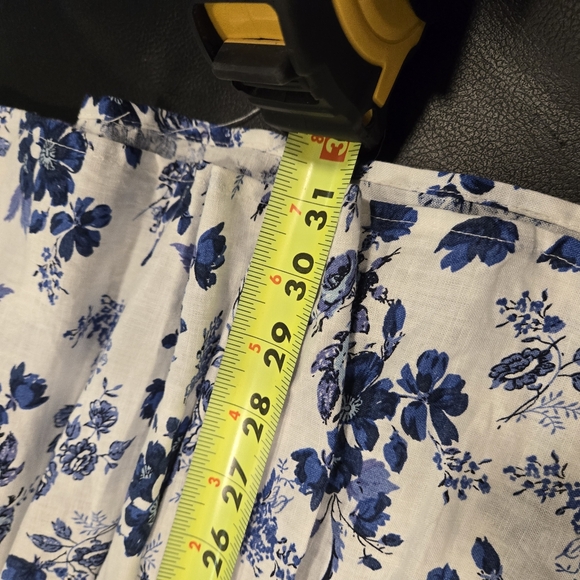 Cupcake and Cashmere Blue Floral Skirt - Picture 5 of 5